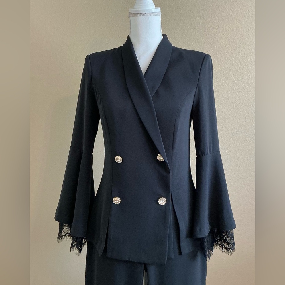 VENUS Black Double-Breasted Pantsuit